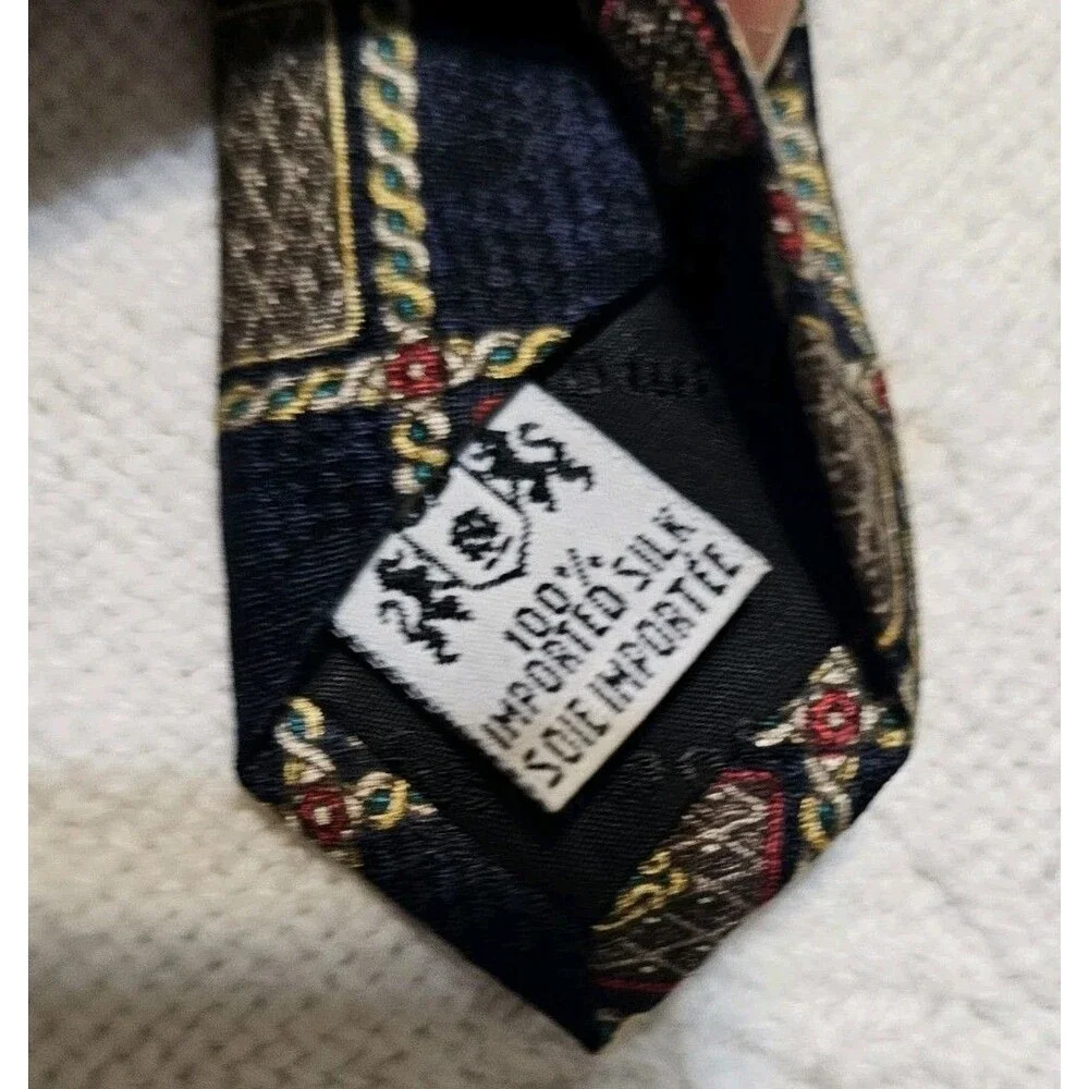 The Metropolitan Museum of Art Silk Tie Vintage Navy Gold Geometric Medallion